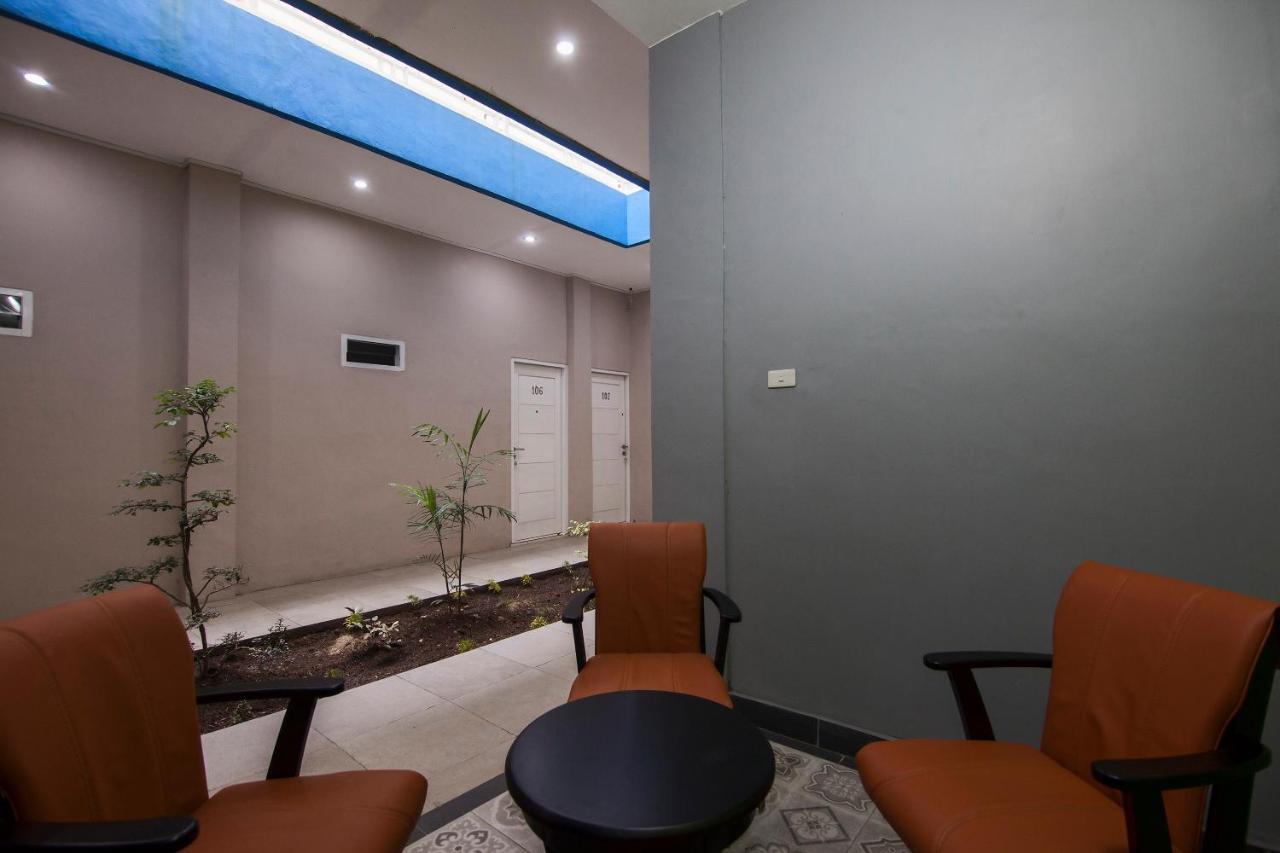 Rap Hotel Balige Ngoại thất bức ảnh